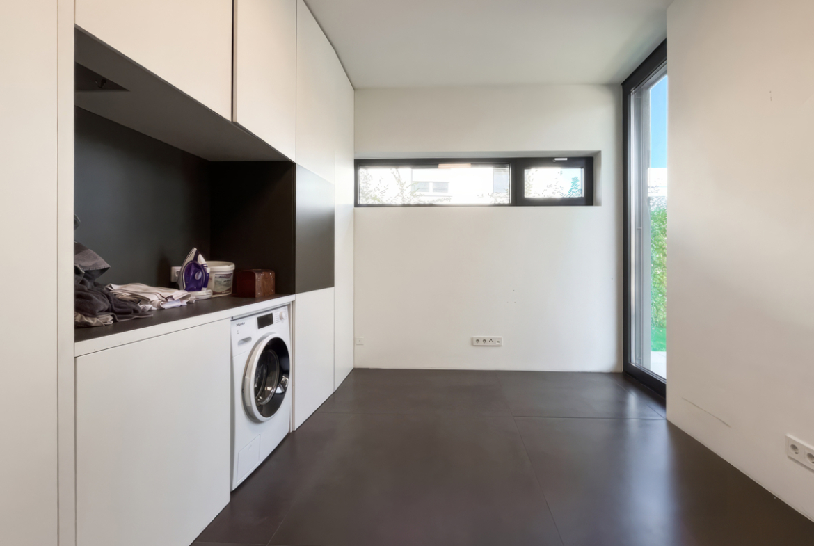 Waschzimmer • EG-RSI-24-4230