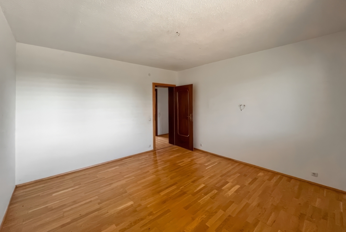 Zimmer • EG-RSI-24-2982
